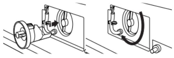 Whirlpool Front Load Washer Owner's Manual - Réinsérez le filtre de la pompe de vidange en le tournant dans le sens des aiguilles d'une montre.